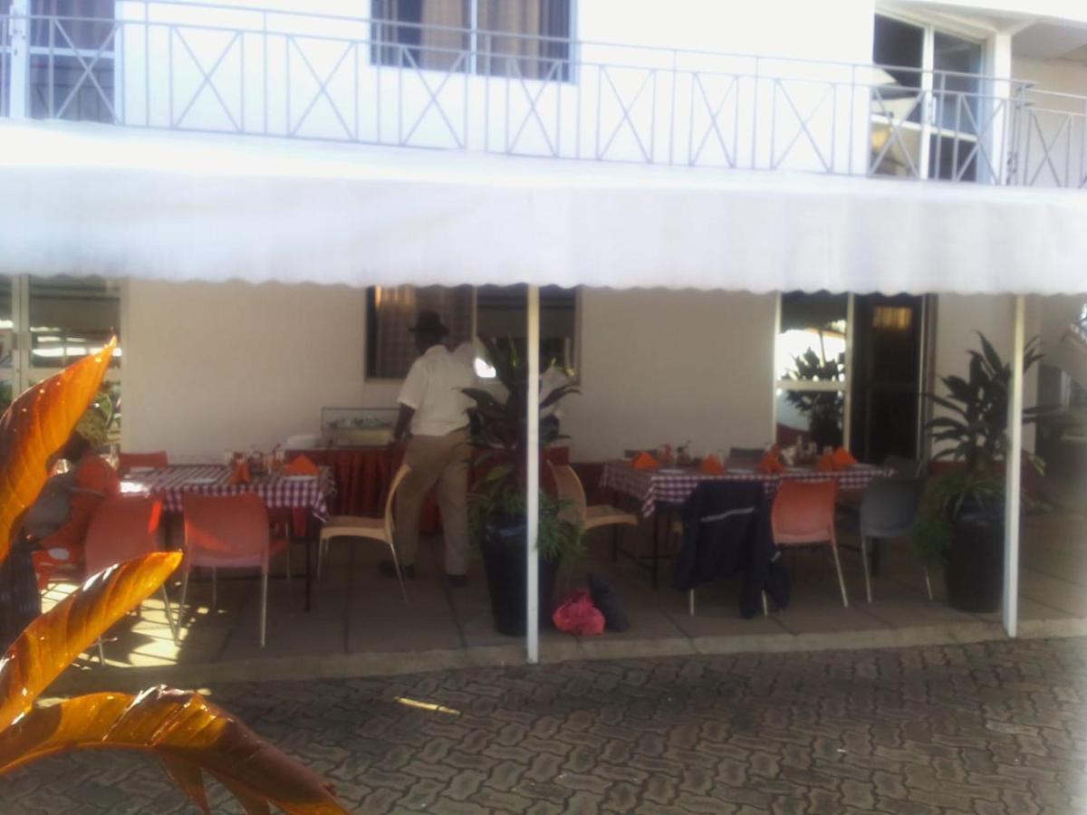 Melvic Hotel Kisumu Esterno foto