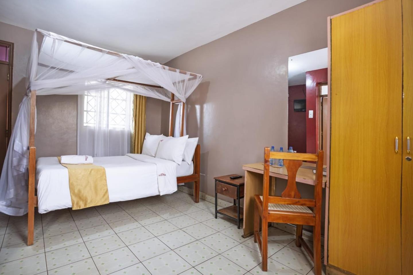 Melvic Hotel Kisumu Esterno foto